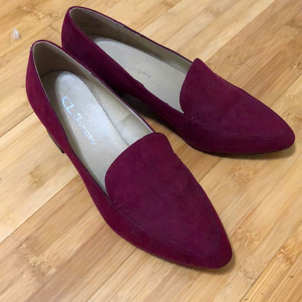 Burgundy healed loafers, size 7.5